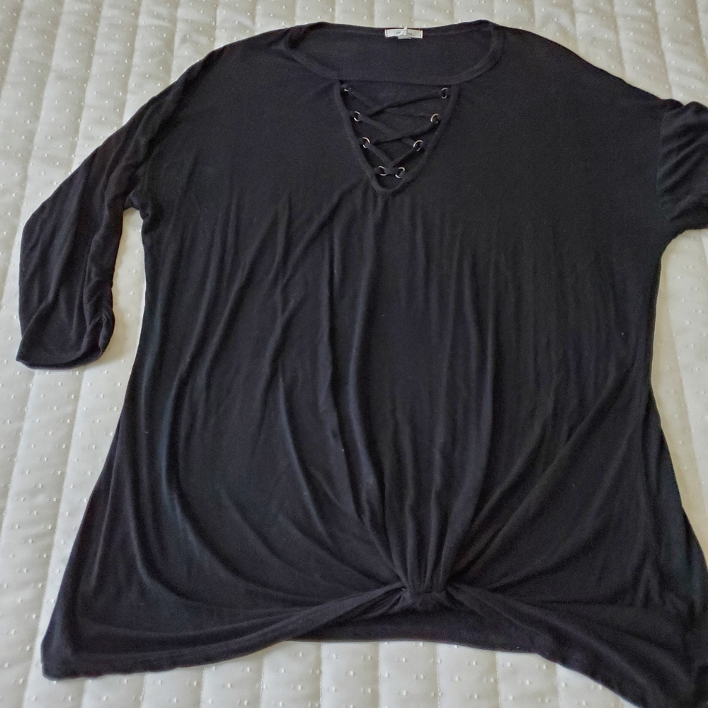 Maurices 3/4 sleeve top.